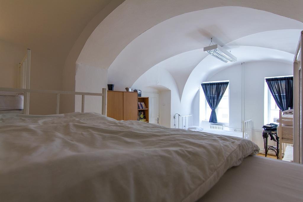 Hostel Tufna Osijek Buitenkant foto